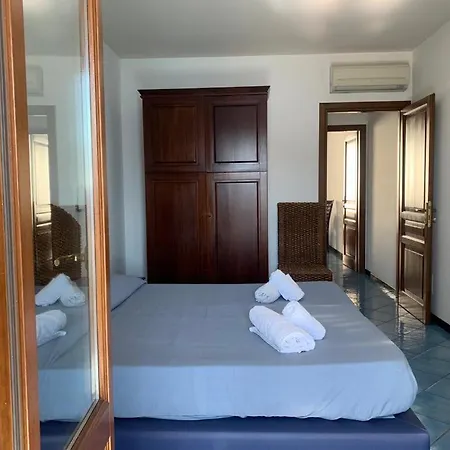 Oltremare Aparthotel 4*